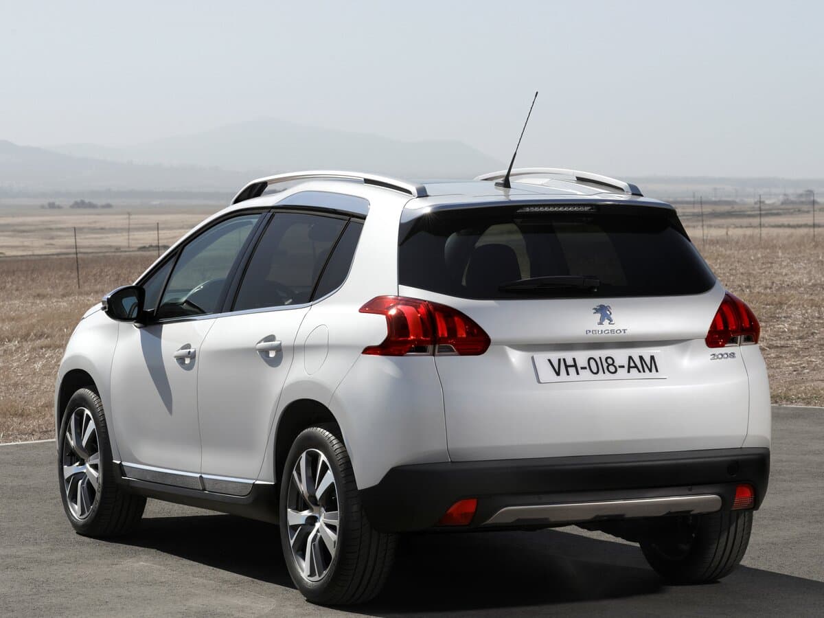 Peugeot 2008 I — 3/4 arxadan