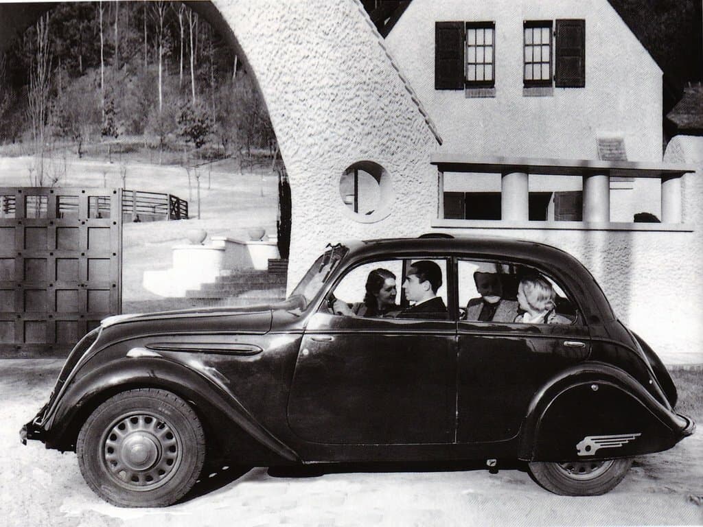 Peugeot 202 1938 – 1948 — Yandan