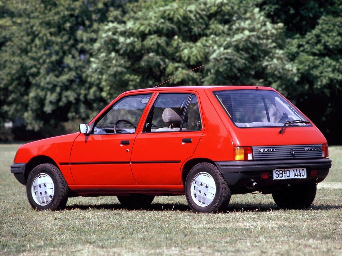 Peugeot 205 1983 – 1998 — 3/4 arxadan