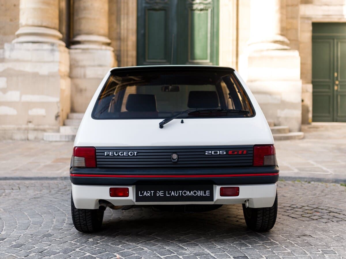 Peugeot 205 GTi 1984 – 1998 — Arxadan