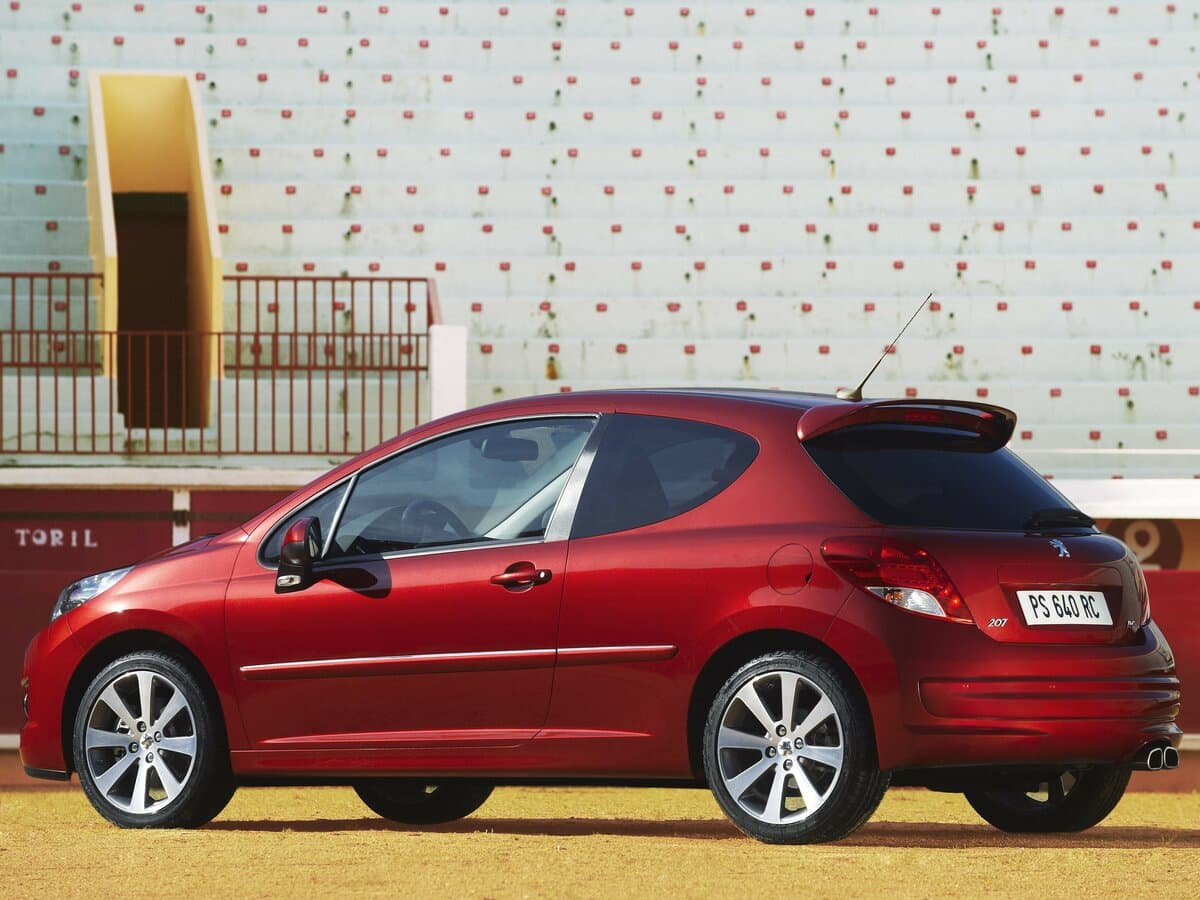Peugeot 207 I Restayling — 3/4 arxadan