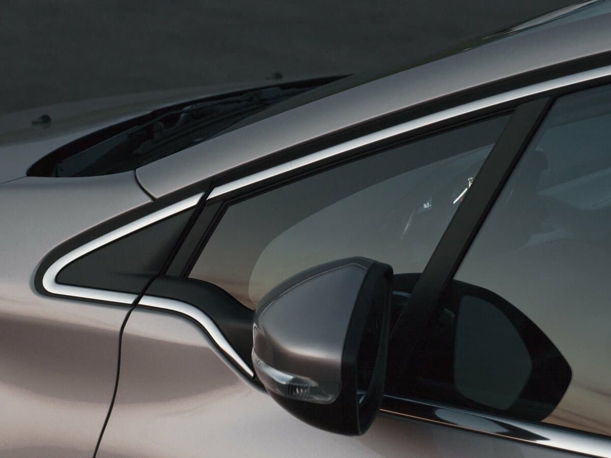 Peugeot 208 I — Yan güzgü
