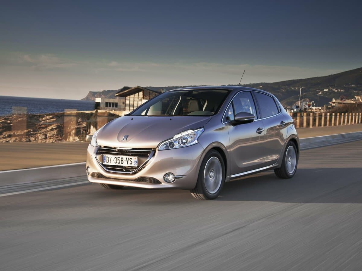 Peugeot 208 I — Əsas şəkil