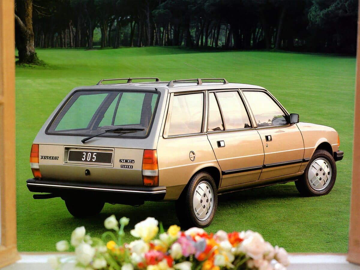 Peugeot 305 1977 – 1990 — 3/4 arxadan