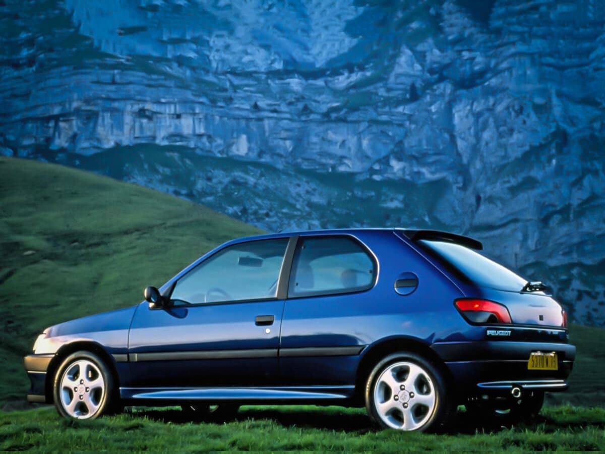 Peugeot 306 1993 – 2002 — Yandan