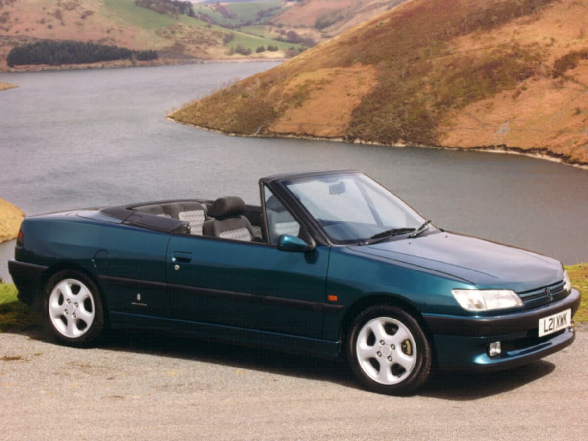 Peugeot 306 1993 – 2002 — Yandan