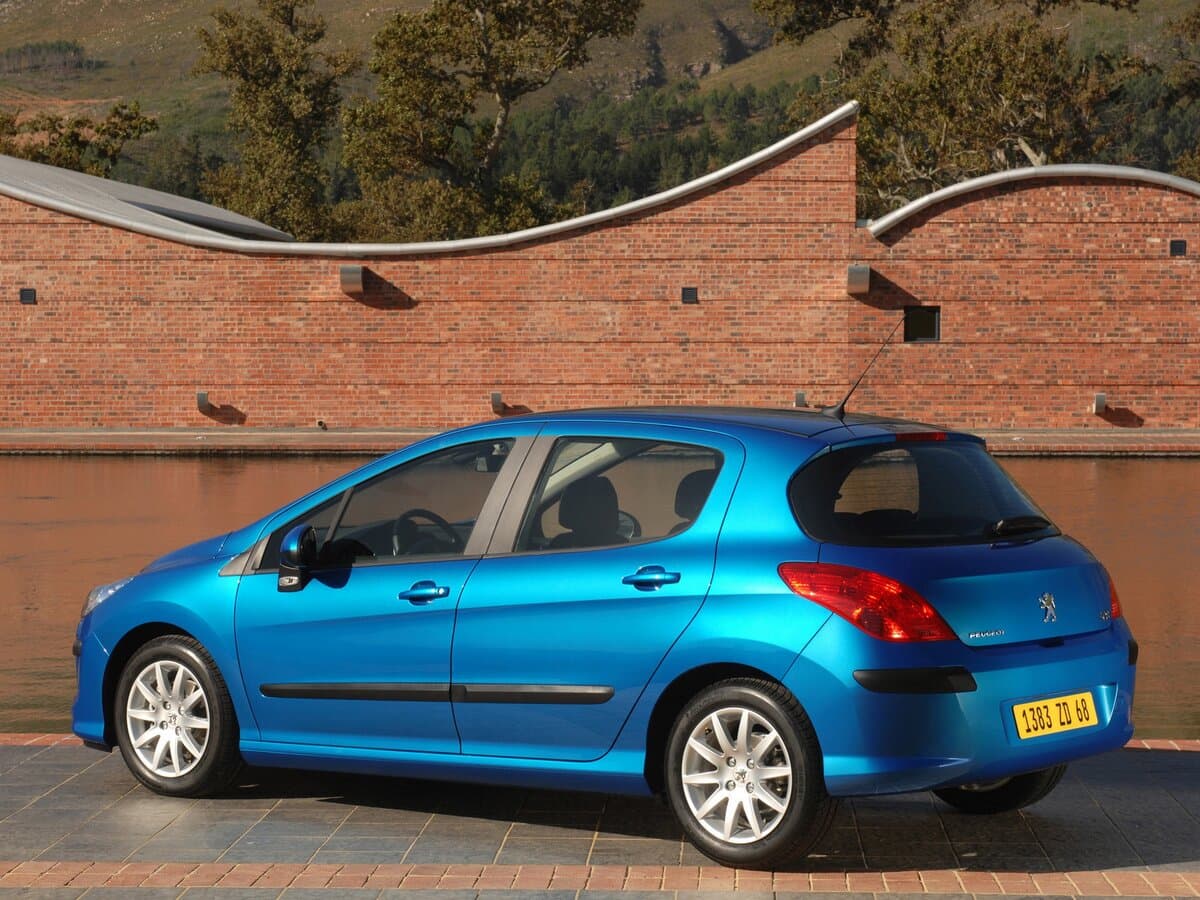 Peugeot 308 I — 3/4 arxadan
