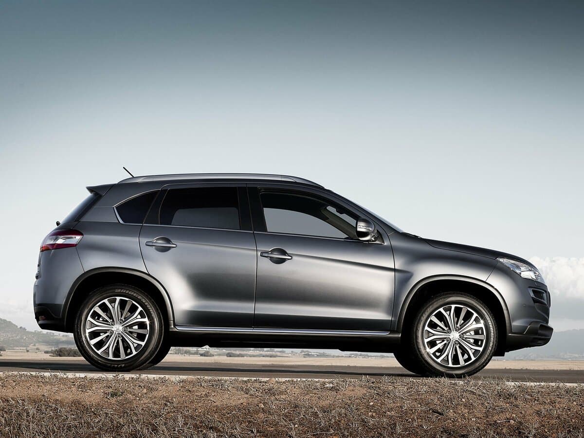 Peugeot 4008 I — Yandan