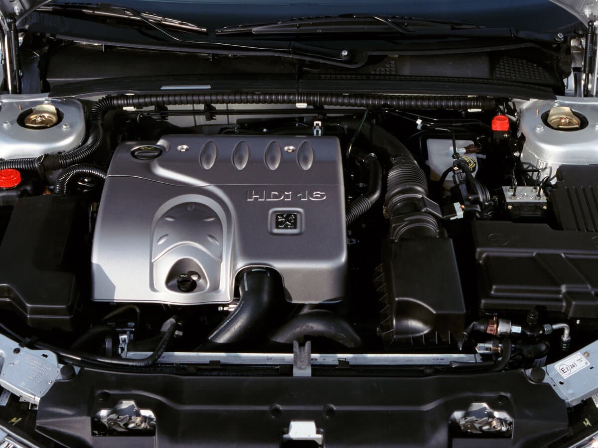 Peugeot 406 I — Salon, öndən
