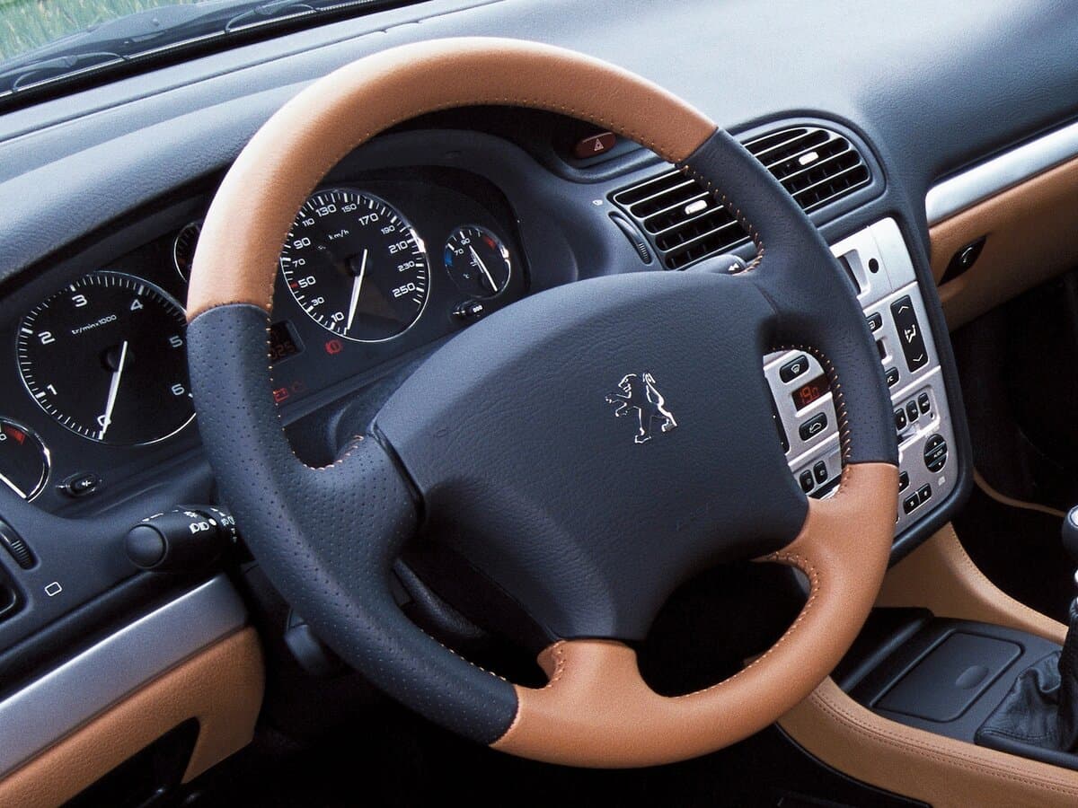 Peugeot 406 I Restayling — Sükan
