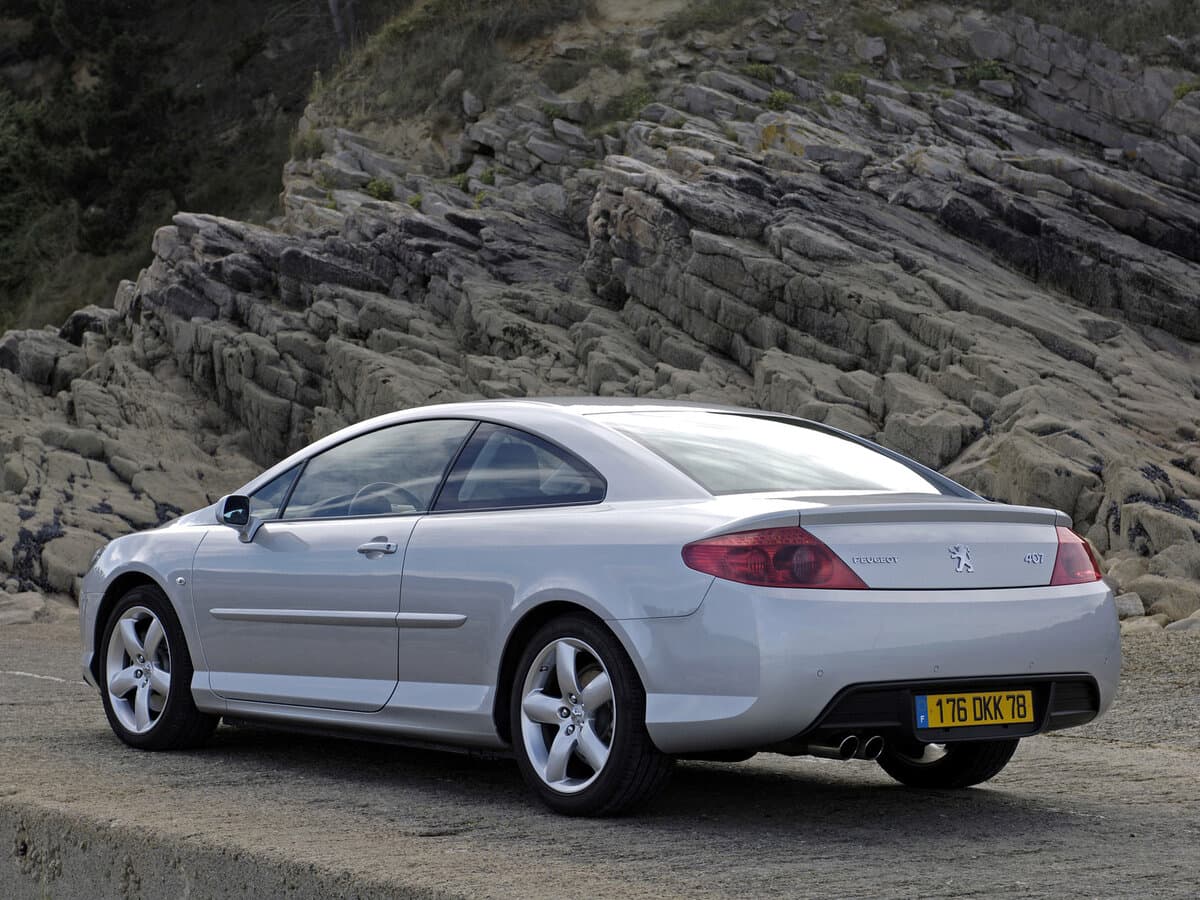 Peugeot 407 2004 – 2011 — 3/4 arxadan