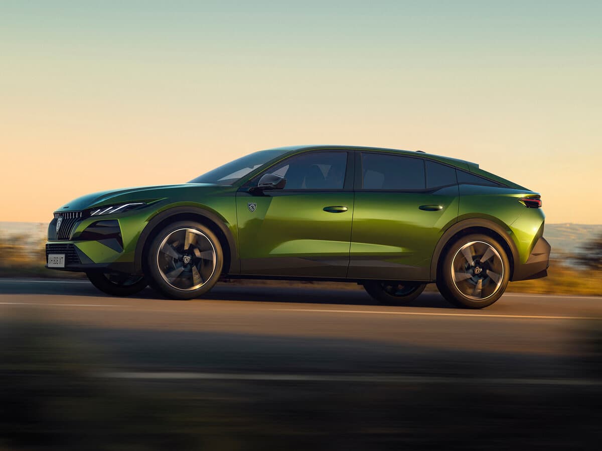 Peugeot 408 III Restayling — Yandan