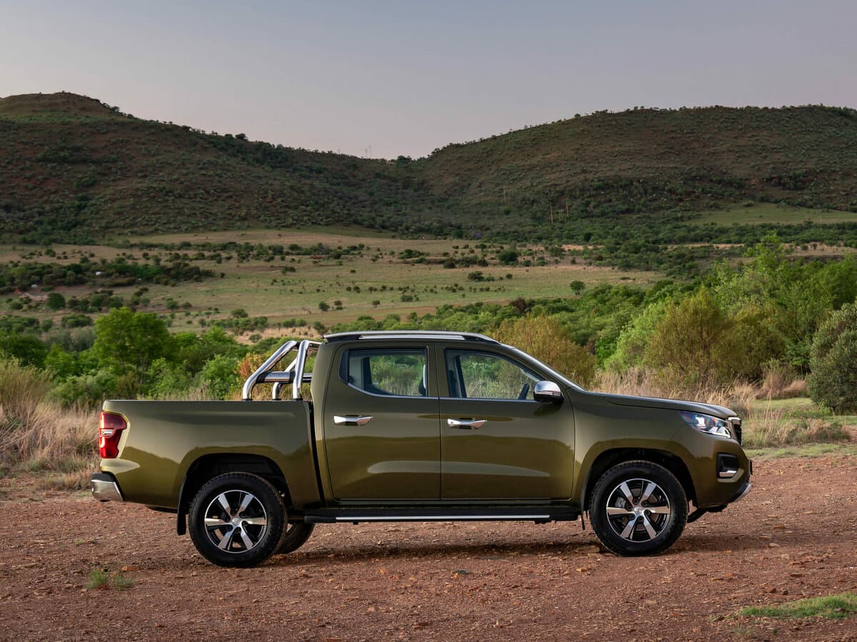 Peugeot Landtrek 2020 – 2024 — Yandan