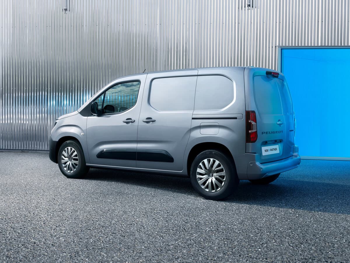 Peugeot Partner III Restayling — 3/4 arxadan