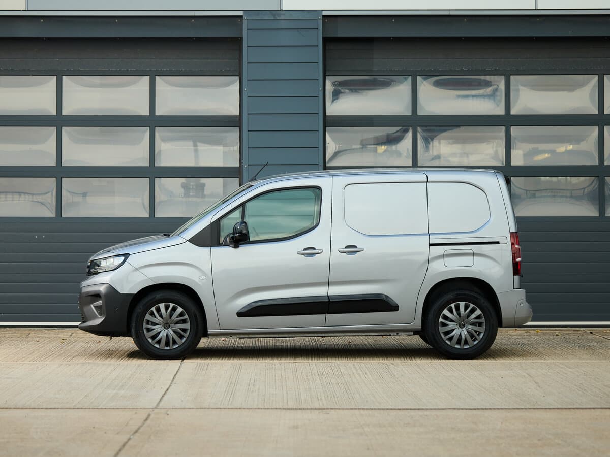 Peugeot Partner III Restayling — Yandan