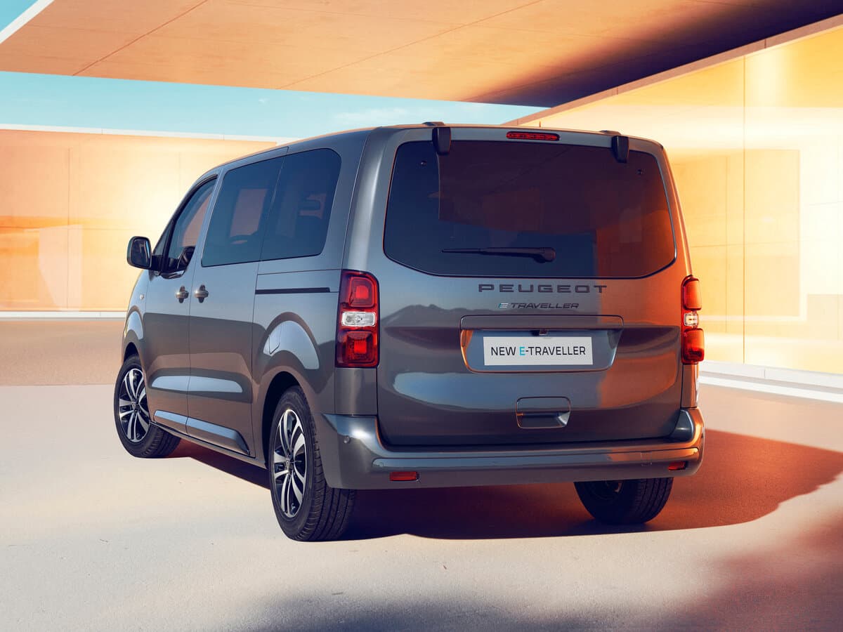 Peugeot Traveller I Restayling — 3/4 arxadan