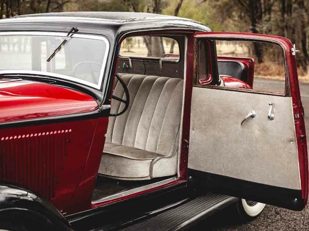 Plymouth De Luxe I — Qapı