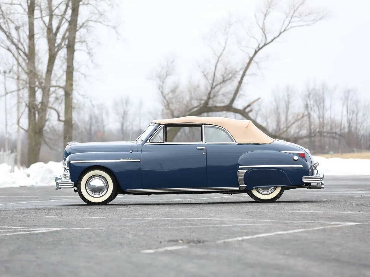 Plymouth De Luxe II — Yandan