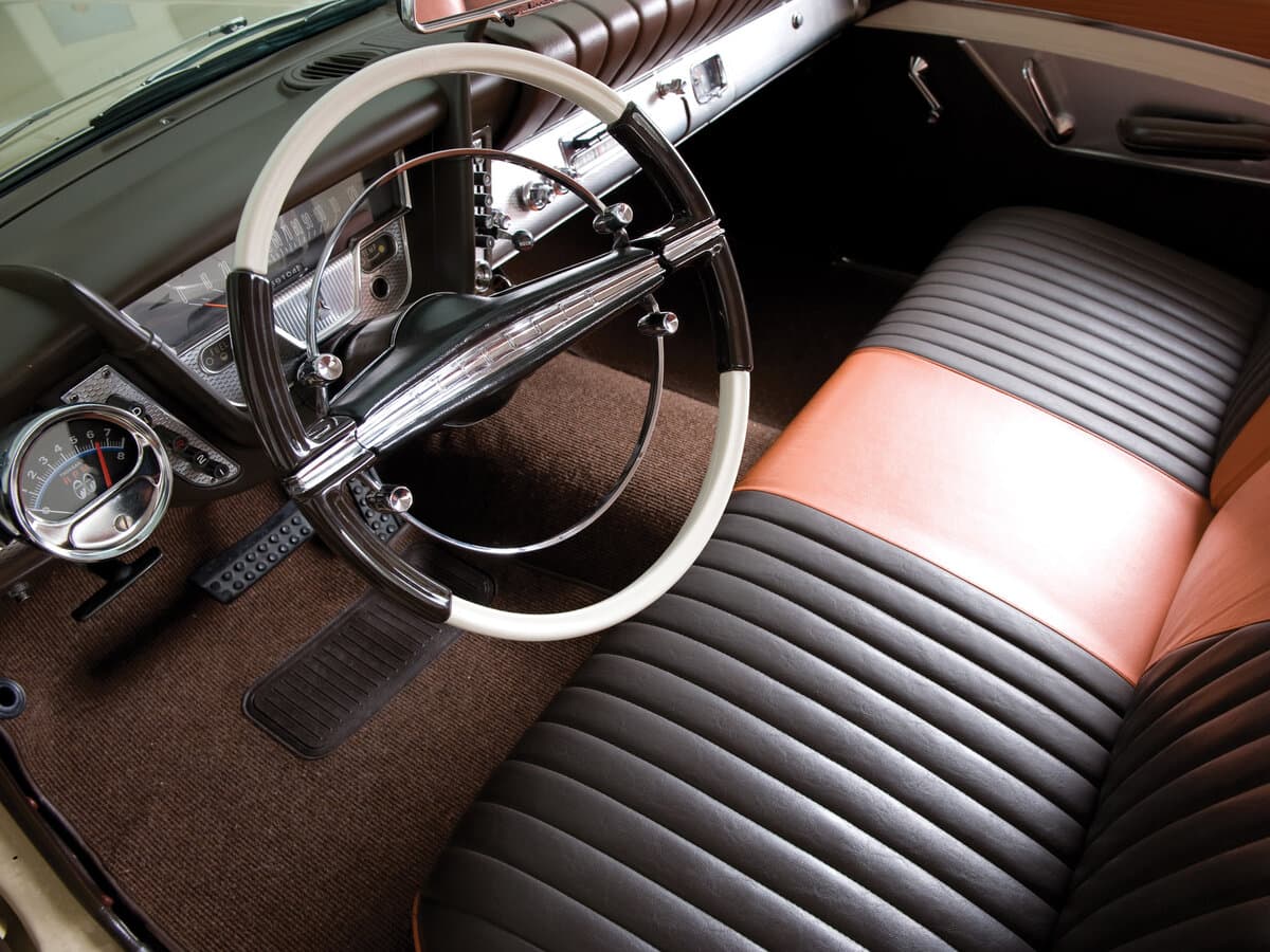 Plymouth Fury I — Sükan