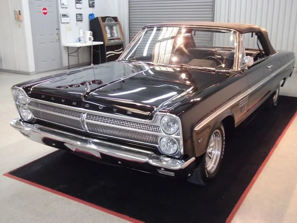 Plymouth Fury IV — Əsas şəkil