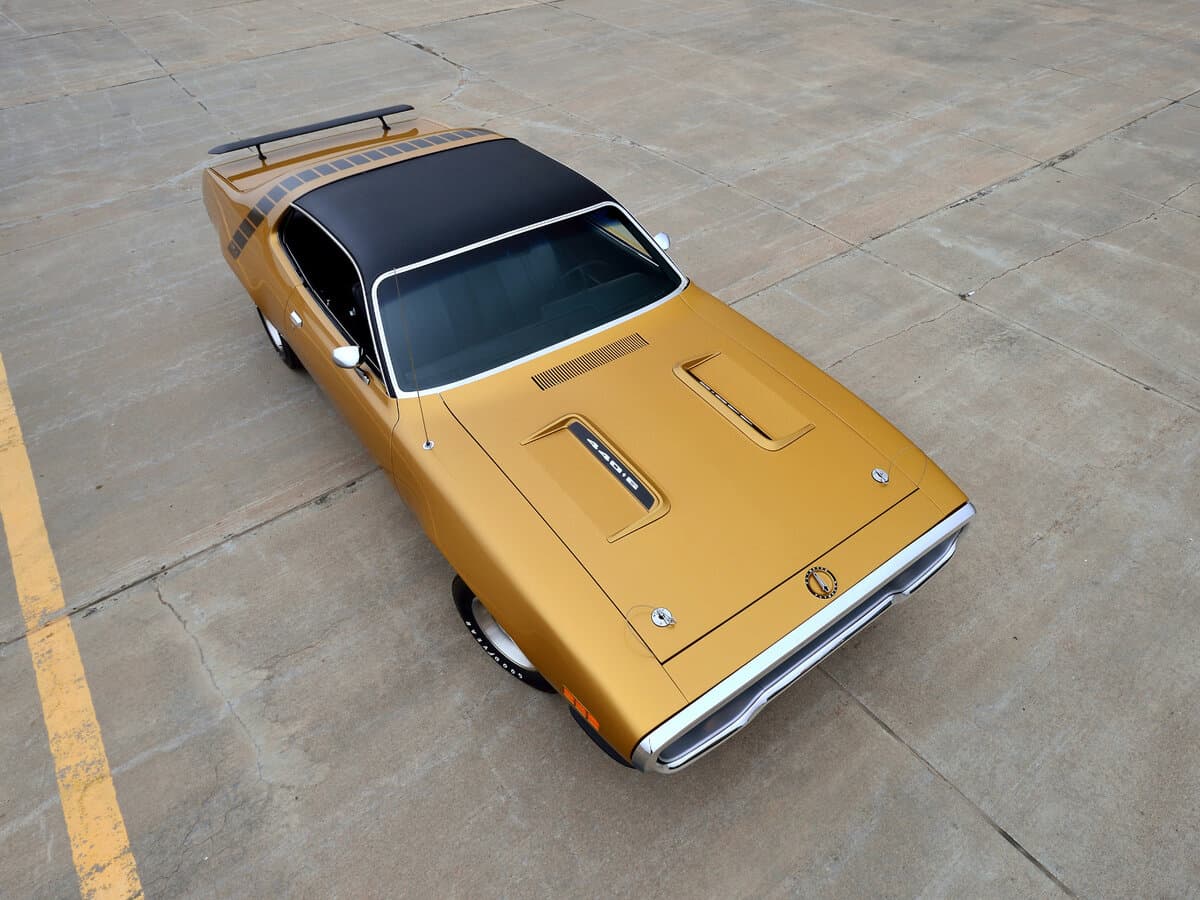 Plymouth Road Runner II — Salon, öndən