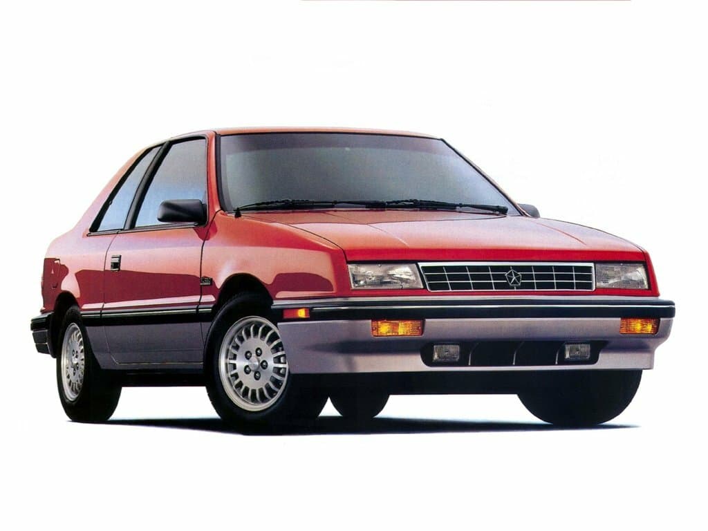 Plymouth Sundance 1986 – 1994 — öndən görünüş