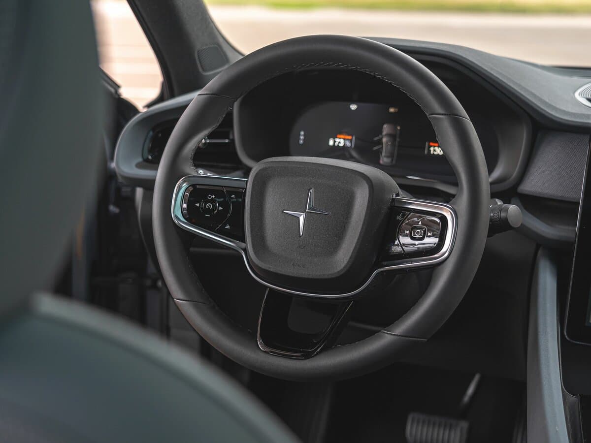 Polestar 2 I — Sükan