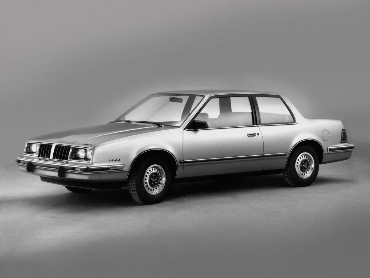 Pontiac 6000 1982 – 1991 — Əsas şəkil