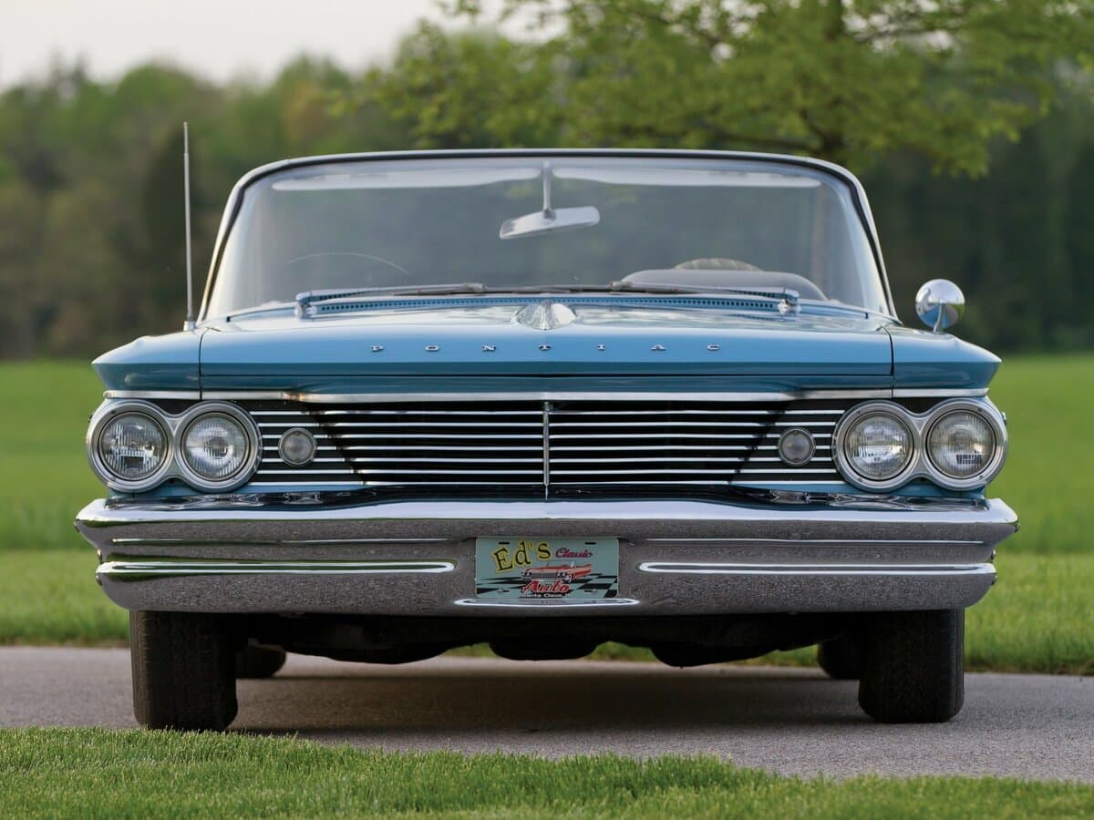 Pontiac Catalina I — Öndən