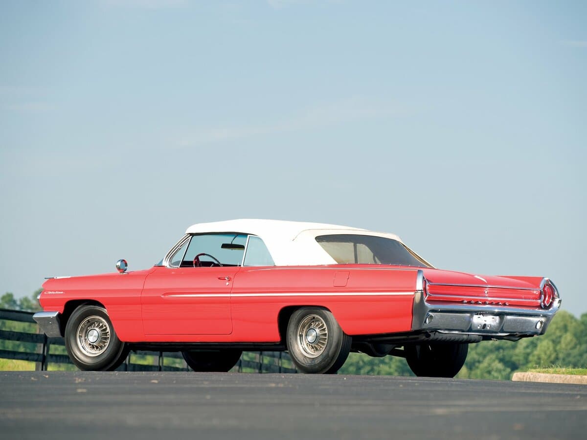 Pontiac Catalina II — 3/4 arxadan