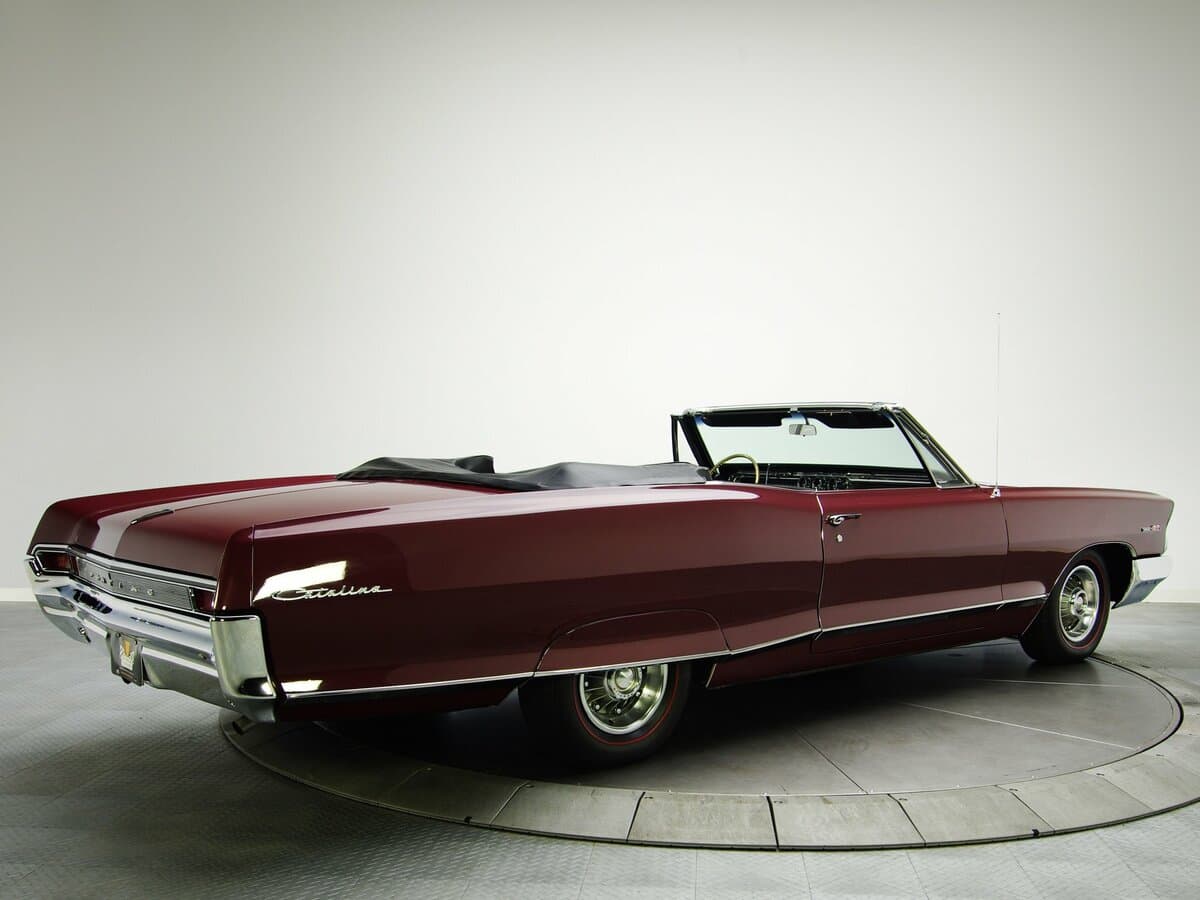 Pontiac Catalina III — 3/4 arxadan