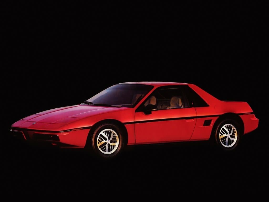 Pontiac Fiero 1984 – 1988 — Əsas şəkil