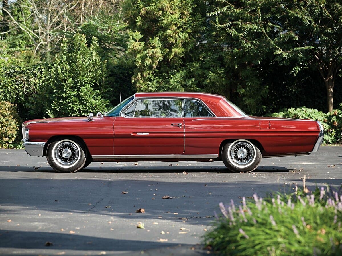 Pontiac Grand Prix I — Yandan