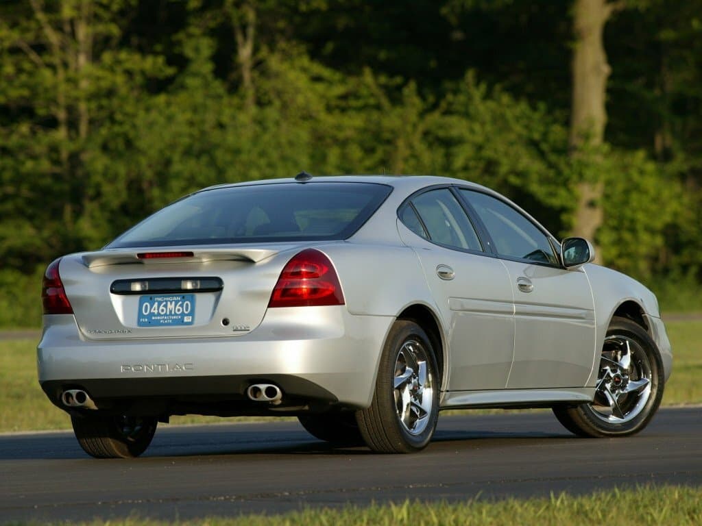Pontiac Grand Prix VII — 3/4 arxadan