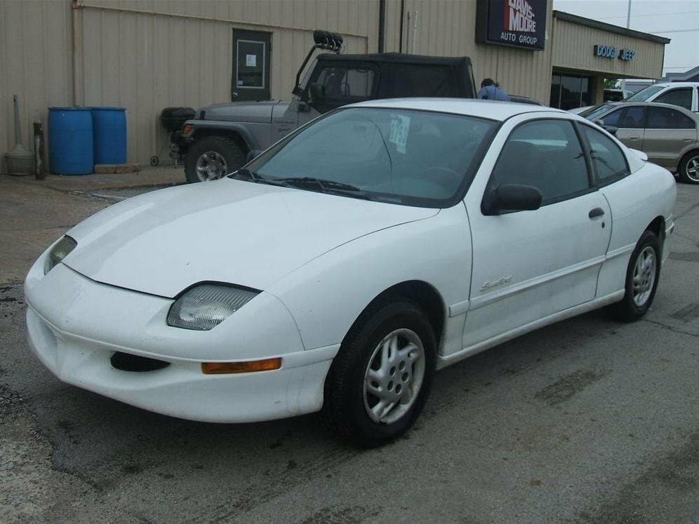 Pontiac Sunfire 1995 – 2005 — Əsas şəkil