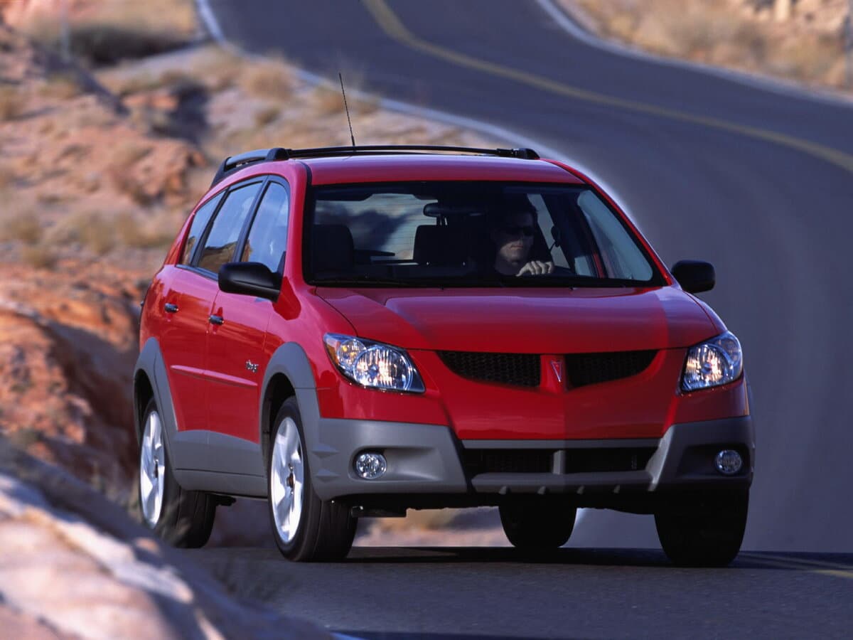Pontiac Vibe I — Öndən