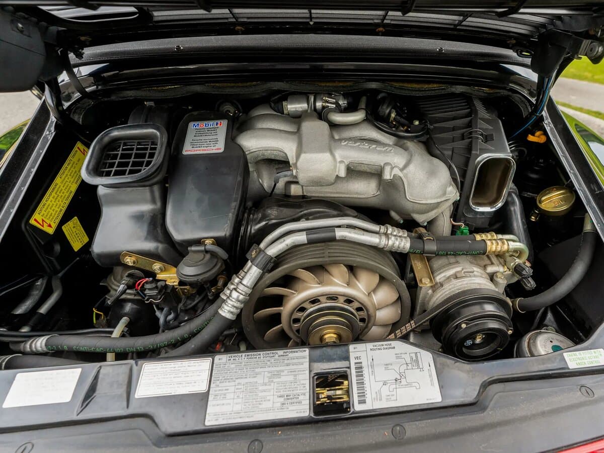 Porsche 911 IV (993) — Salon, öndən