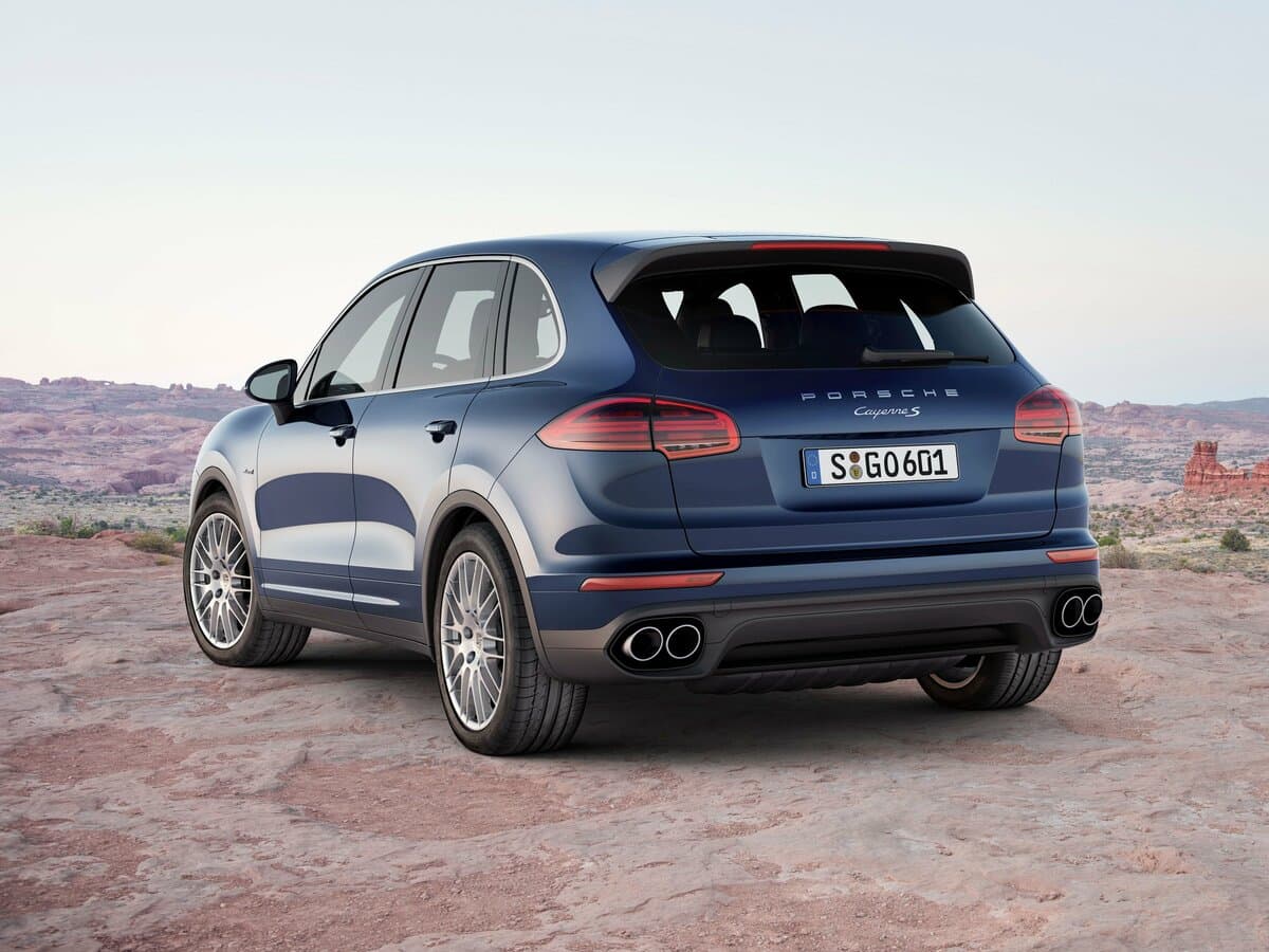 Porsche Cayenne II Restayling (958) — 3/4 arxadan