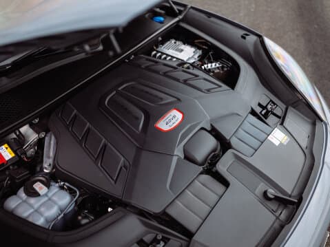 Porsche Cayenne III — Salon, arxadan