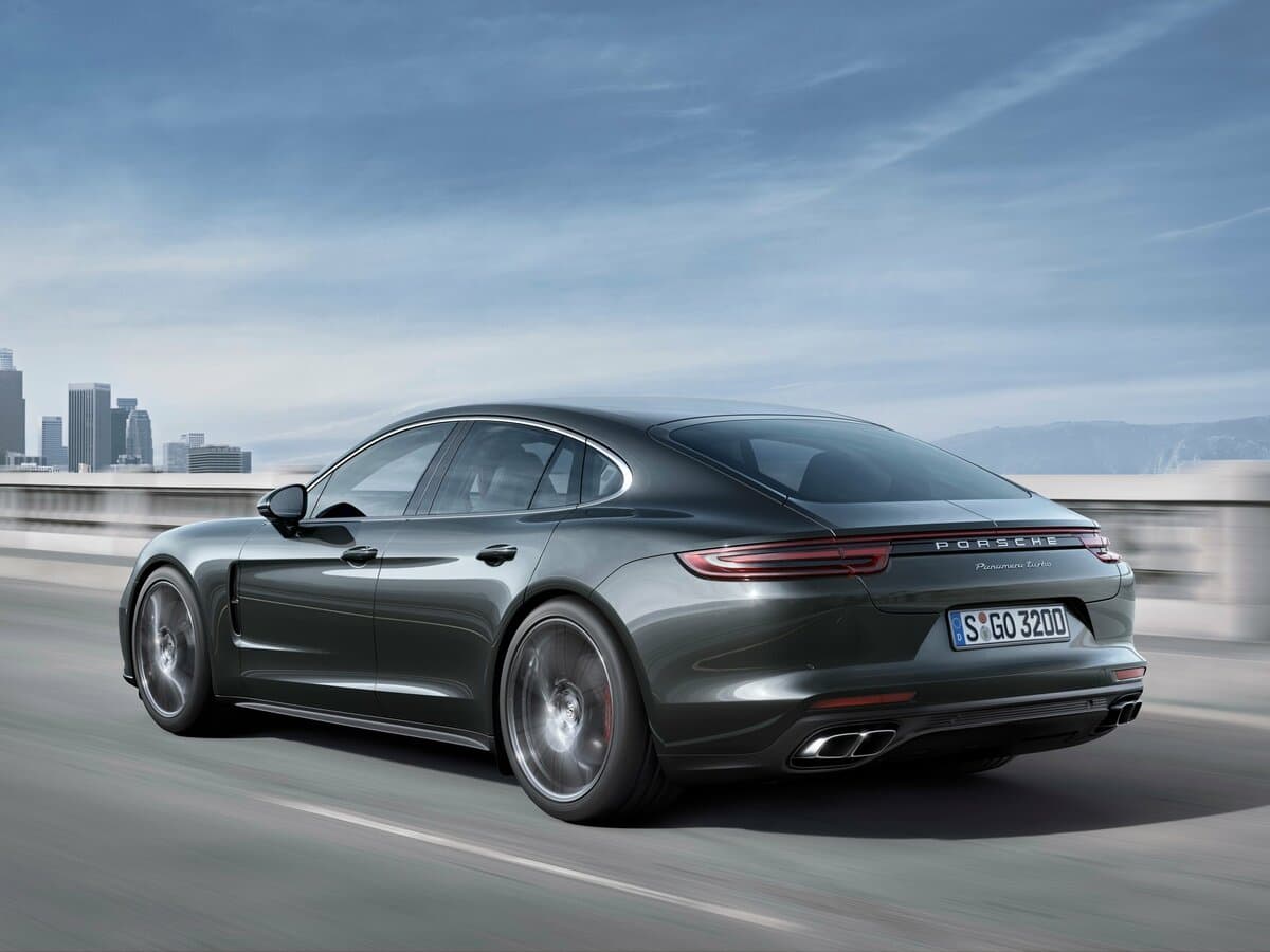Porsche Panamera II — 3/4 arxadan