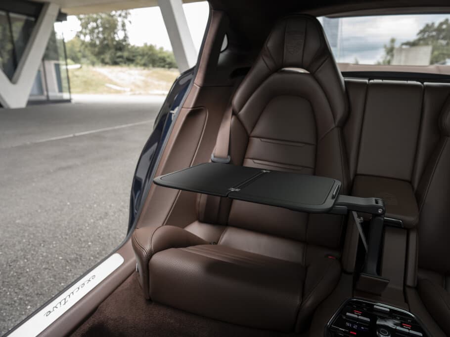 Porsche Panamera II Restayling — Salon, arxadan