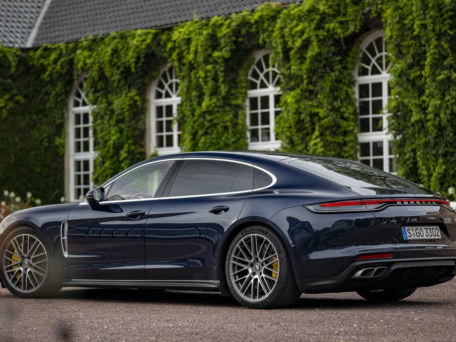 Porsche Panamera II Restayling — 3/4 arxadan