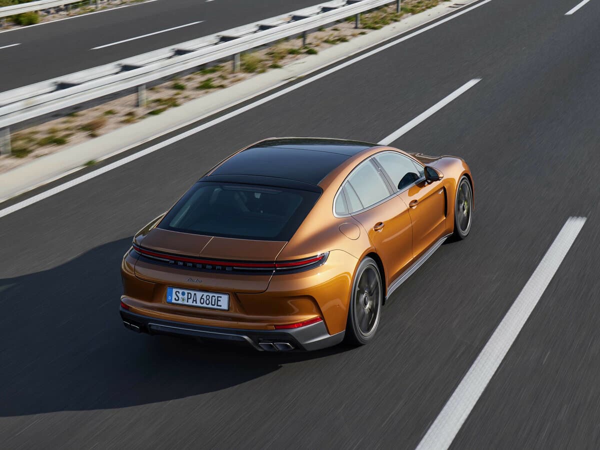 Porsche Panamera III — 3/4 arxadan