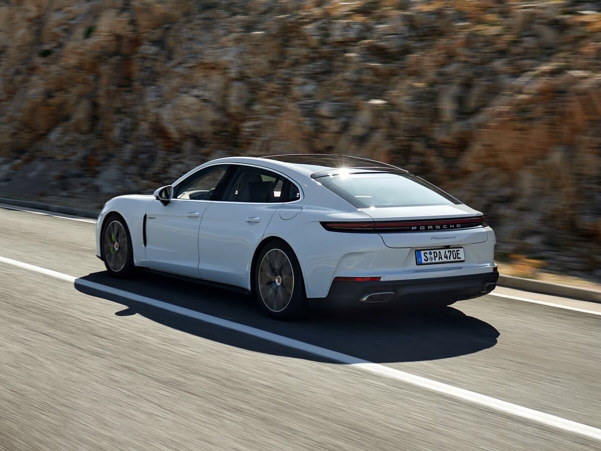 Porsche Panamera III — 3/4 arxadan