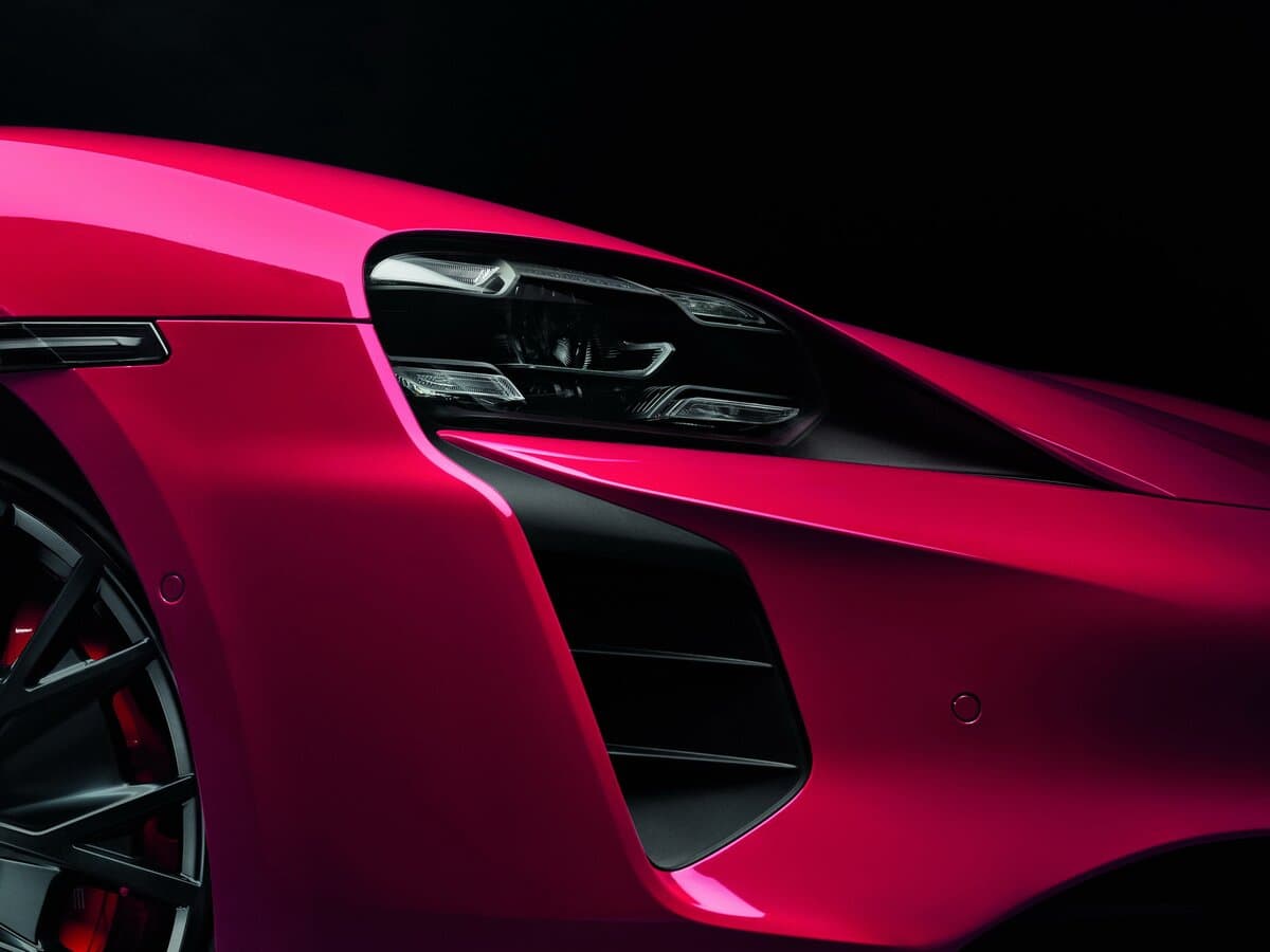 Porsche Taycan I — Fara