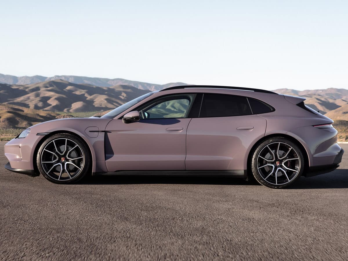 Porsche Taycan I Restayling — Yandan