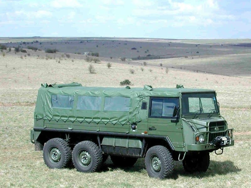 Puch Pinzgauer 718 — Yandan