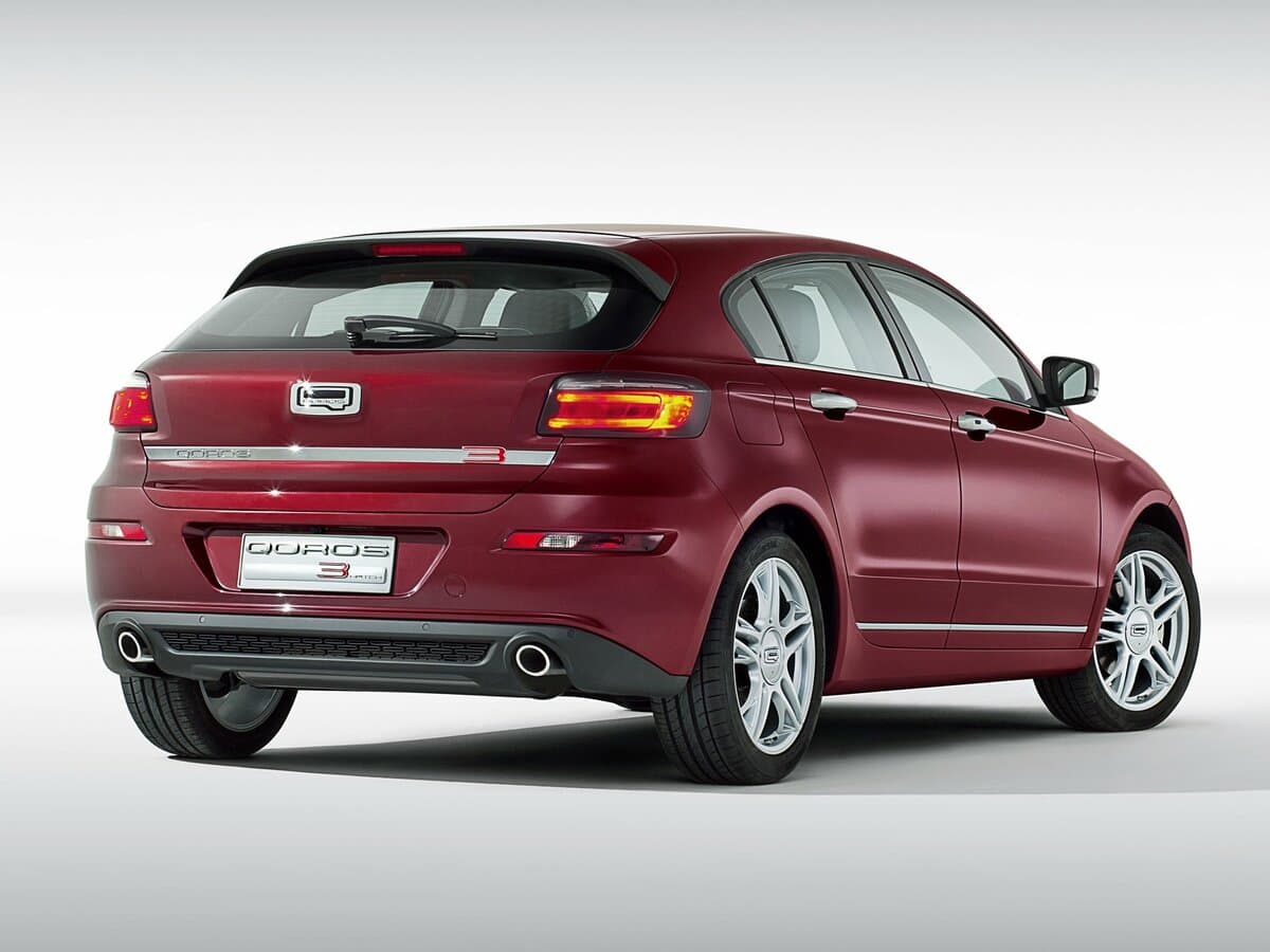Qoros 3 2014 – 2022 — 3/4 arxadan