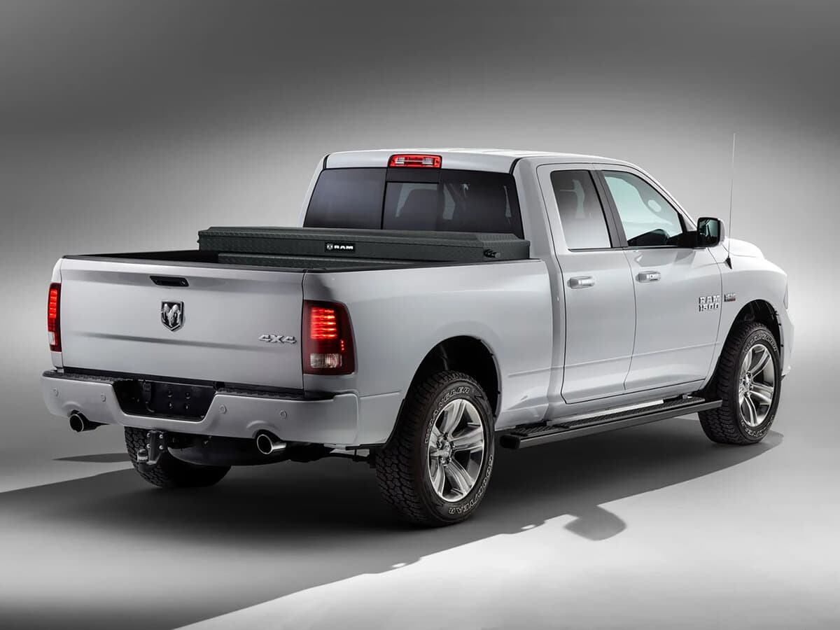 Ram 1500 IV (DS/DJ) — 3/4 arxadan