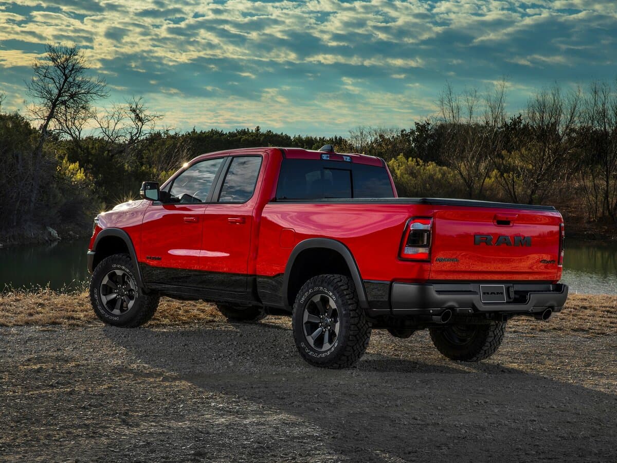 Ram 1500 V — 3/4 arxadan